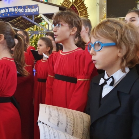 Koncert kolęd w kościele pod wezwaniem św. Jakuba Apostoła w Imielnicy w Płocku 05.01.2020 